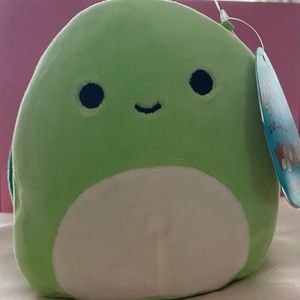 Henry 5” squishmallow